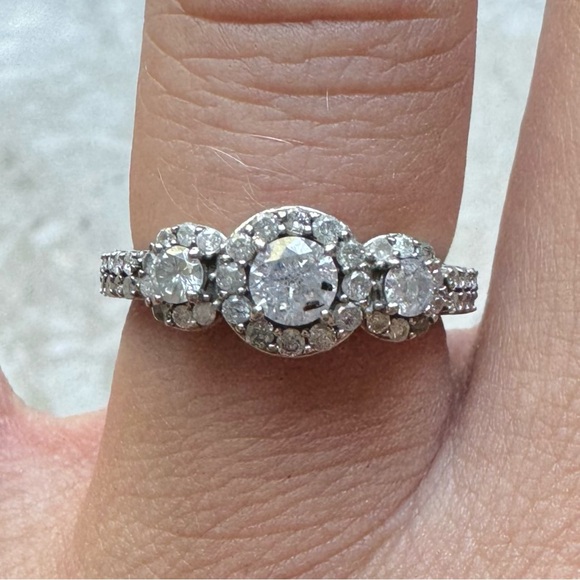 1tcw Diamond White Gold Halo Vintage Salt Pepper Ring Band Set - Picture 4 of 12